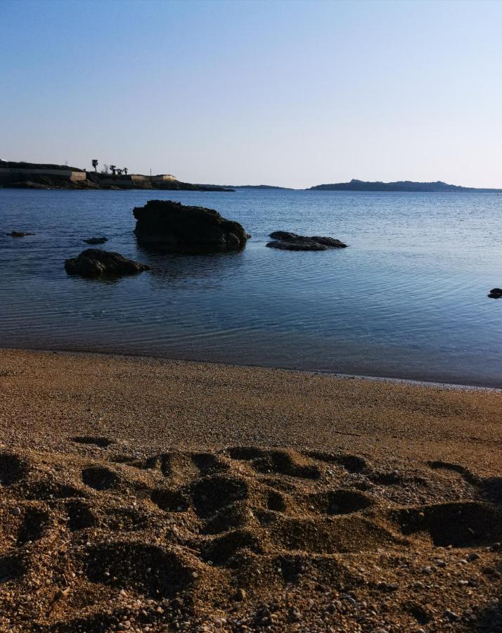 Maison Bord De Mer 식스포즈레스플라지스 외부 사진