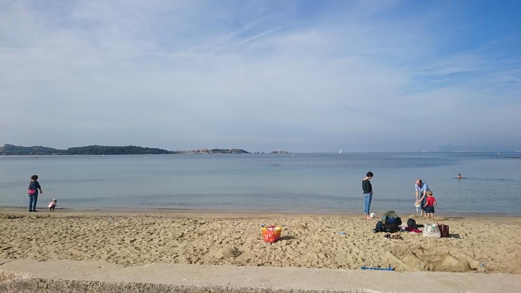 Maison Bord De Mer 식스포즈레스플라지스 외부 사진